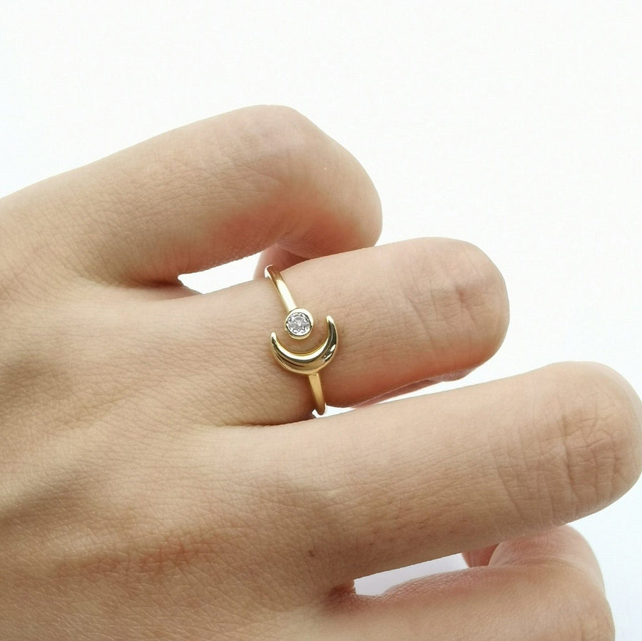 Moon crescent adjustable ring