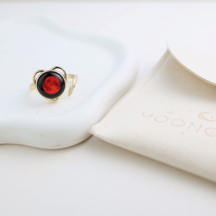 Lunar Eclipse Luna Love Ring in Gold