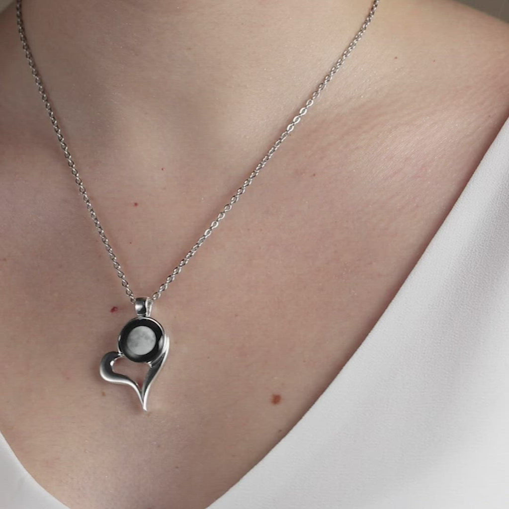 Video of woman wearing Namaqua Necklace in Silver