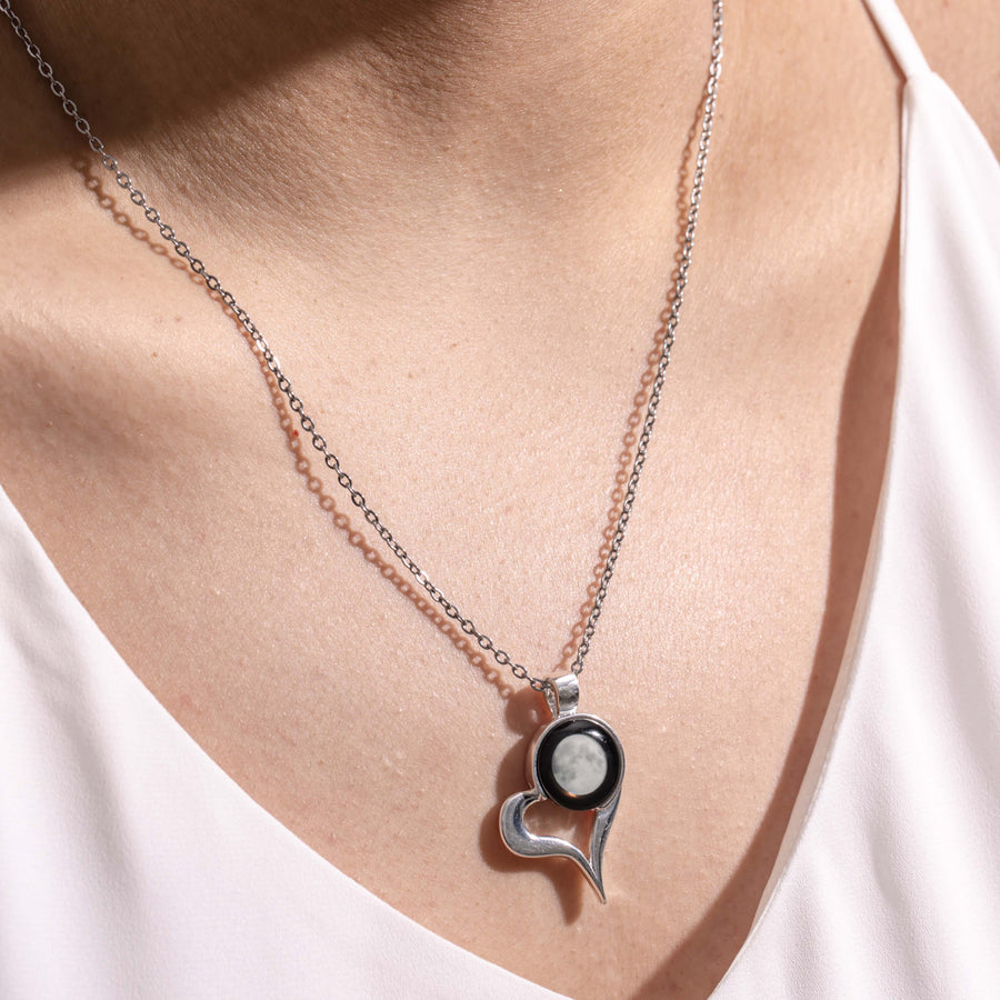 Woman wearing Namaqua Necklace in Silver