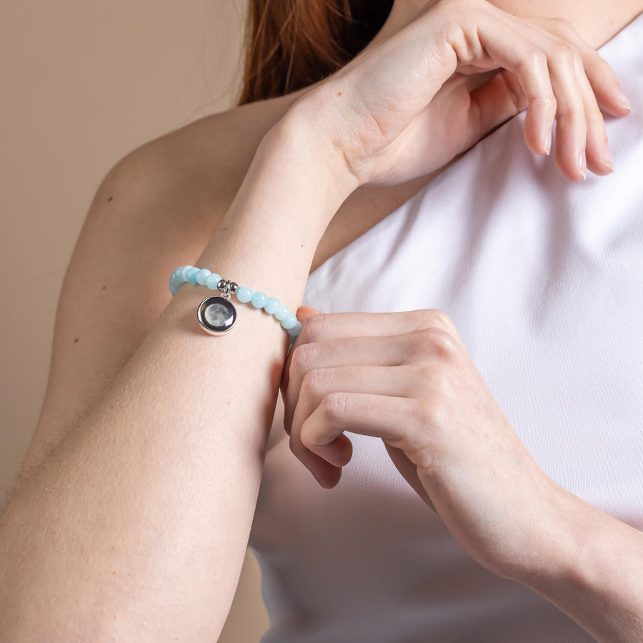 Woman wearing Calm & Glow Beaded Bracelet