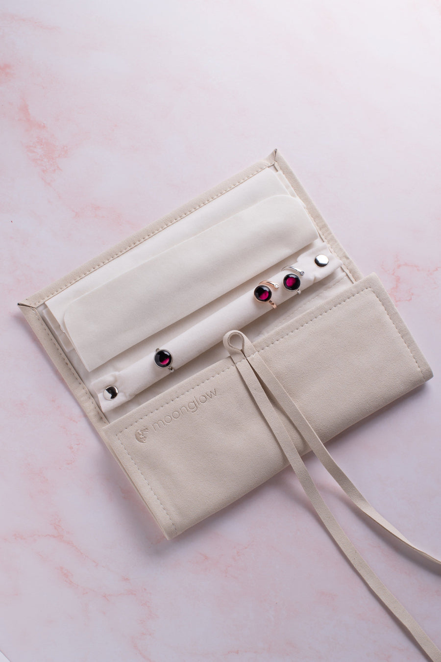 Glint & Gleam Jewelry Case