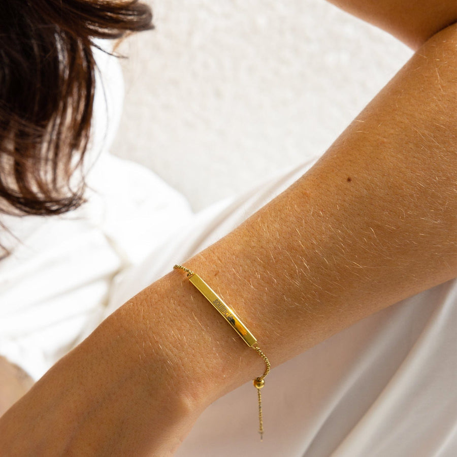 The Engravable Bar Bracelet in Gold